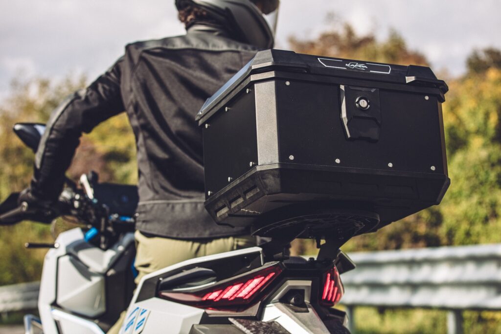 Kappa K’Metrobox, nuovi bauletti in alluminio per l’uso urbano