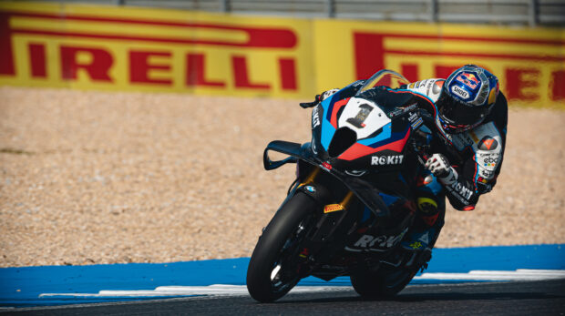 Razgatlıoğlu domina a Estoril con le nuove Pirelli sviluppo