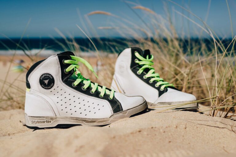 Stylmartin Sector, sneaker traforata per l’estate in moto