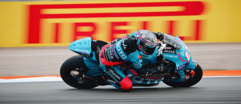 Valencia, Holgado e Fernández demolicono i record in qualifica