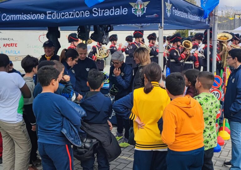 Esercito&Sport, la FMI porta la sicurezza in moto tra i giovani
