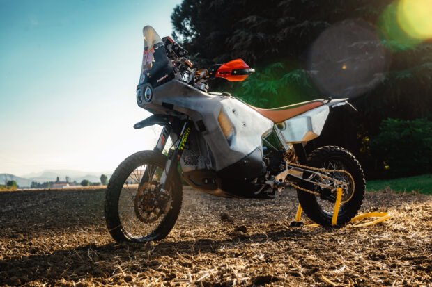 MINA, la Ducati DesertX nata per i rally africani