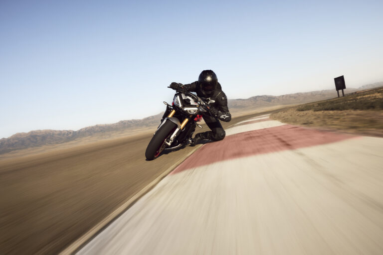 Triumph Triple Track Experience 2026: date, formule e moto in pista