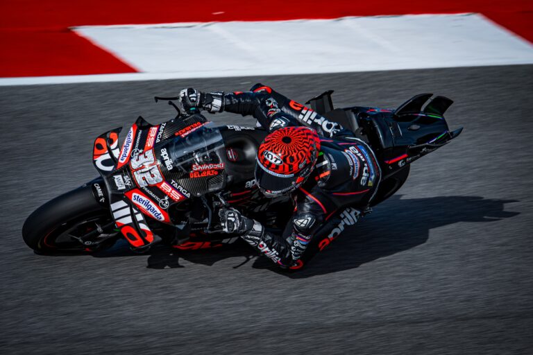Aprilia chiude il 2025 MotoGP da record con Bezzecchi e il costruttori