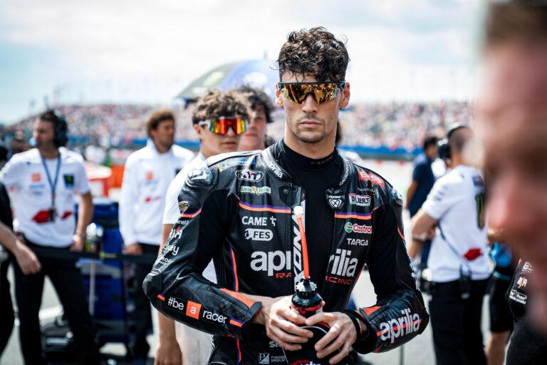 Bezzecchi porta Aprilia al secondo posto nel GP dOlanda ad Assen