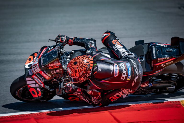 Bezzecchi rimonta dall’ultima fila: ottavo nella sprint di Aragon