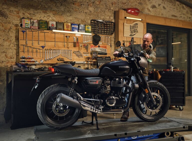 Honda Customs 2025, la GB350S domina il contest di Biarritz