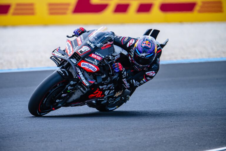 Aprilia a Barcellona con line-up al completo e nuova X in arrivo