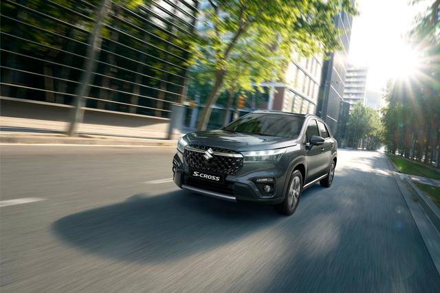 Nuova Suzuki S-Cross Hybrid, più ADAS e tecnologia di serie