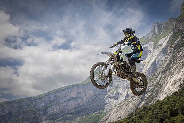 Nuova Husqvarna TC 85 2025, minicross ancora più estrema