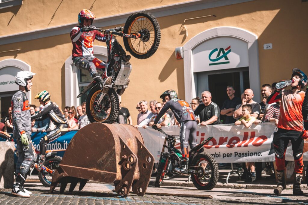 Campionato Italiano Trial Indoor a San Pellegrino con Toni Bou