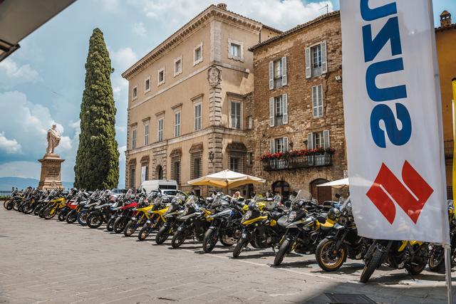 Suzuki V-Strom Day 2024: aperte le iscrizioni per il raduno