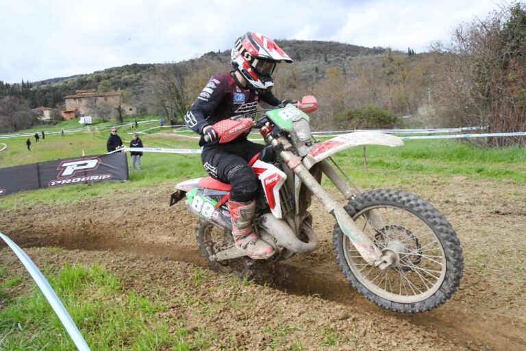 Europeo Enduro: Talenti Azzurri FMI dominano a Castiglion Fiorentino