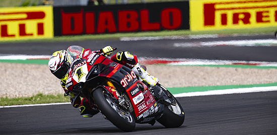 Donington, dominio Ducati e promozione per la SC0 Pirelli