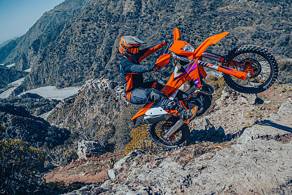 KTM EXC 2024: rivoluzione totale per l’enduro