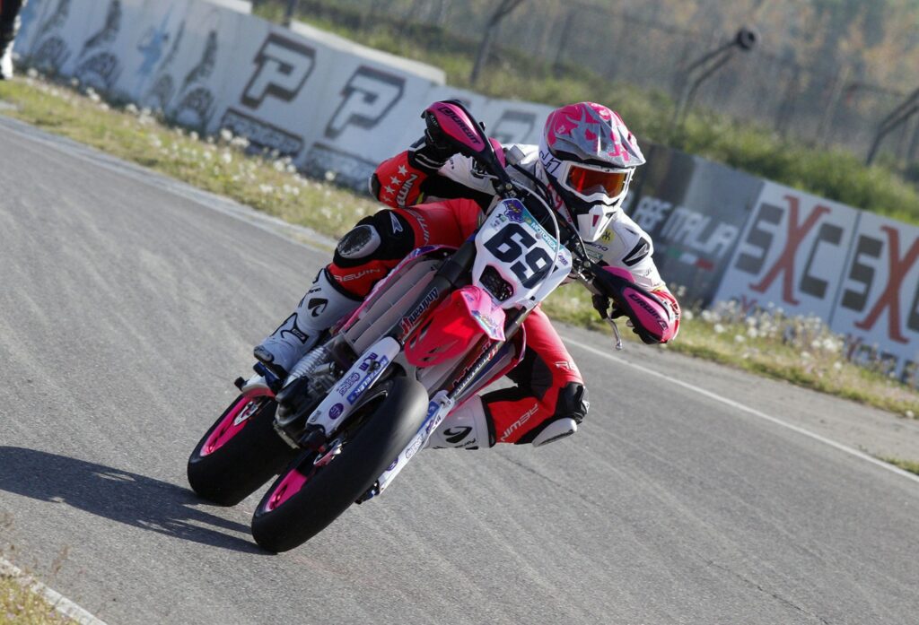 Talenti Azzurri FMI protagonisti a Battipaglia negli Internazionali Supermoto