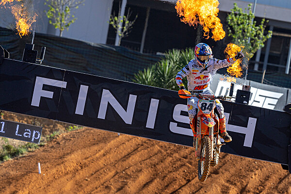 MXGP Portogallo: Herlings fa 101 e aggancia Everts