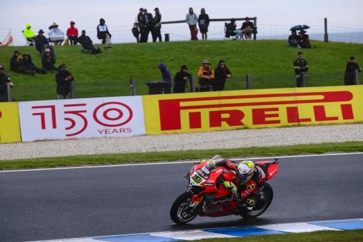 Bautista, doppietta a Phillip Island grazie alla scelta gomme
