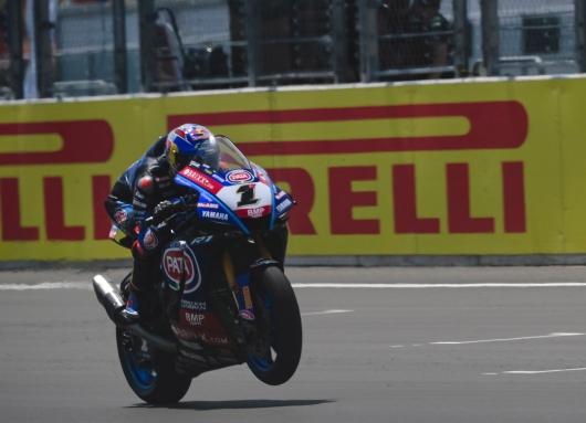 Razgatlioglu domina con le Pirelli: record, pole e vittoria