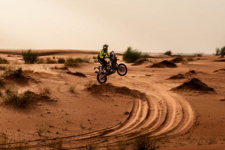 Africa Eco Race 2022, trionfo di Svitko e Gerini sul Lago Rosa