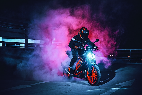 KTM 125 Duke, 600 euro di vantaggi con la promo Easy Duke