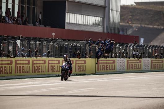 Portimão, Razgatlioglu e Bautista si dividono la scena su SC0