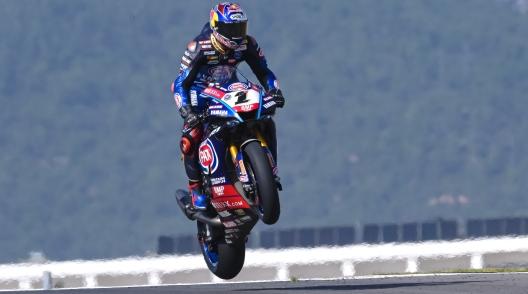 Razgatlioglu domina Portimão, Manzi fa la storia in WorldSSP