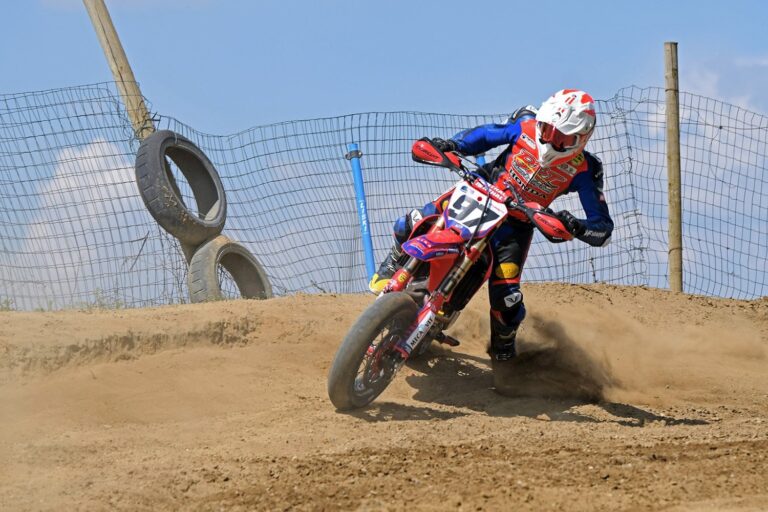Busca, brillano i Pata Talenti Azzurri FMI nel Supermoto