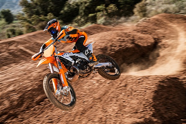 KTM SX 2023, rivoluzione totale per la gamma da cross