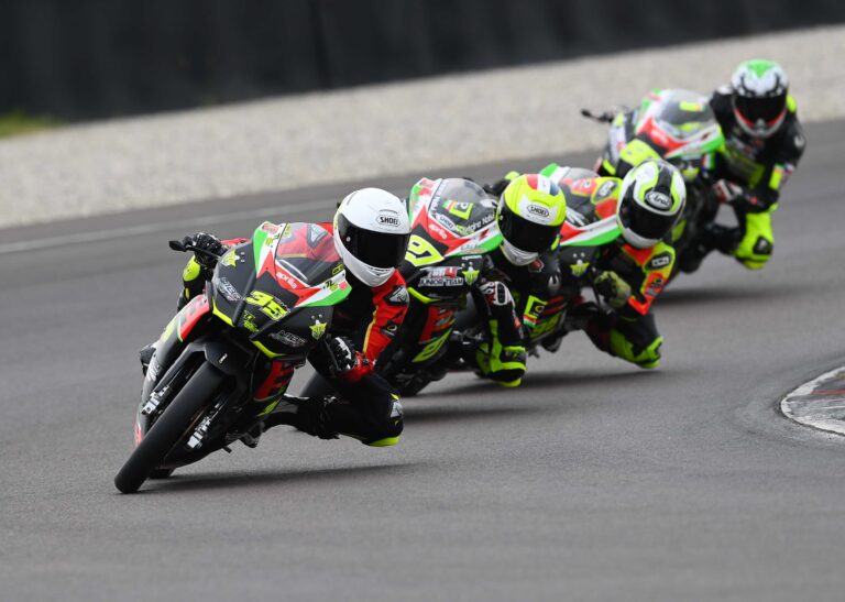Cremona inaugura l’Italiano FMI Aprilia Sport Production