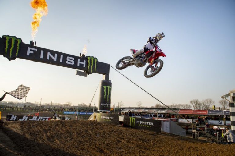 MXGP Lombardia: Gajser domina a Mantova, Adamo secondo in MX2