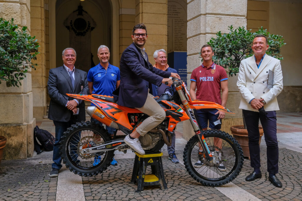 Mantova decide il Mondiale MXGP e saluta il mito Tony Cairoli