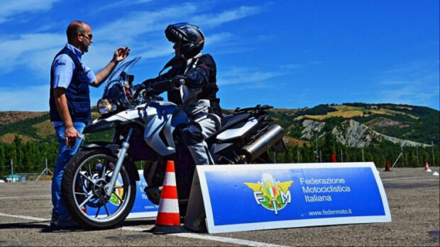 I corsi FMI di guida sicura ottengono il Label europeo