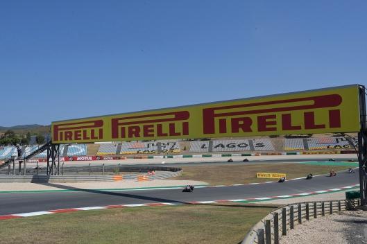 Pirelli porta a Portimão le nuove gomme sviluppo per il WorldSBK