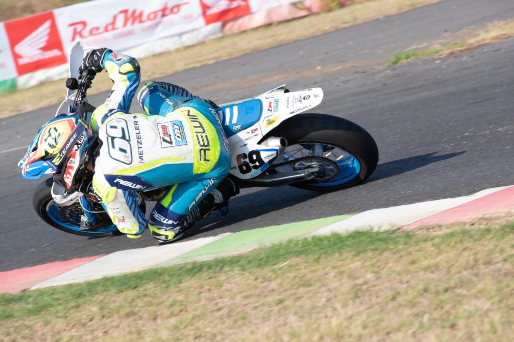 Talenti Azzurri FMI protagonisti a Latina negli Internazionali Supermoto