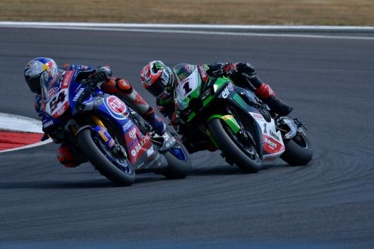 WorldSBK Magny-Cours: Razgatlioglu in vetta, Rea e Pirelli protagonisti