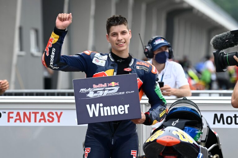 Bertelle trionfa al Sachsenring: prima vittoria internazionale Talenti Azzurri