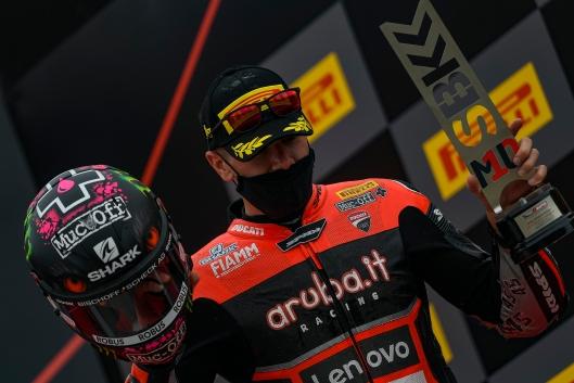 Aragón bagnato, Redding azzarda le slick e vince Gara 2