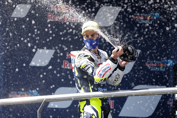 Moto3, Fenati porta Husqvarna sul podio a Jerez: è secondo