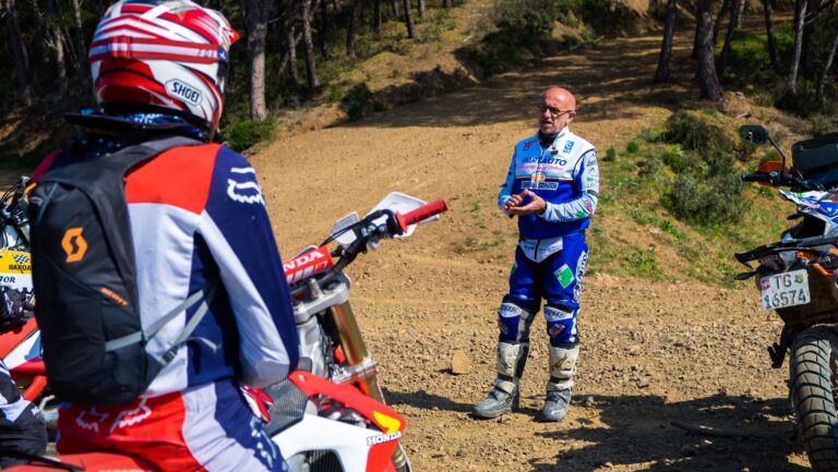 Fasola School, a maggio stage enduro tra Il Ciocco e le Marche
