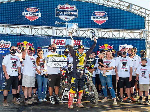 Osborne firma il primo titolo AMA 450MX per Husqvarna