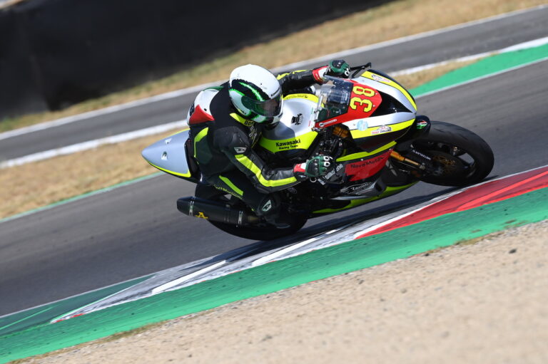 Mugello bollente, ma gli Amatori non mollano il gas