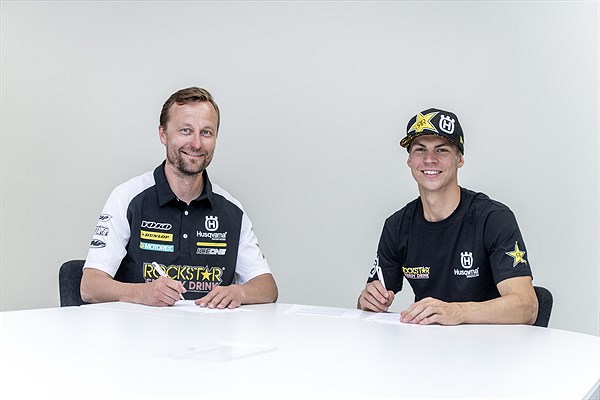 Thomas Kjer Olsen passa in MXGP con Rockstar Energy Husqvarna