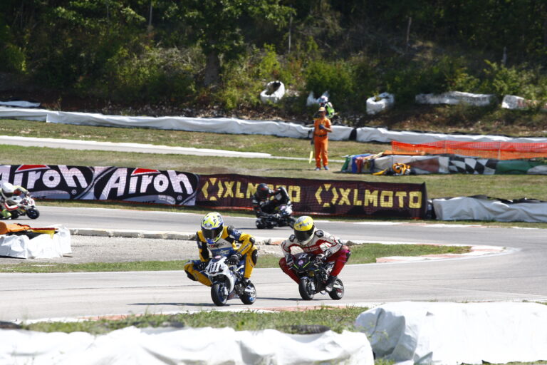 CIV Minimoto, show a Le Querce: Fino, Savino e Tesini protagonisti