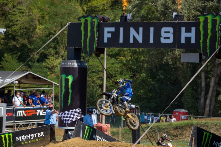 MX2 Faenza, Geerts a pari punti col vincitore: Yamaha protagonista