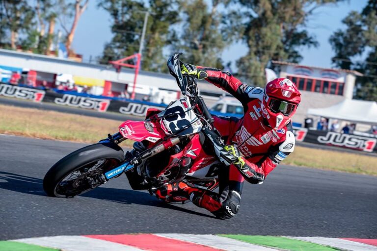 Talenti Azzurri FMI protagonisti agli Internazionali Supermoto di Latina