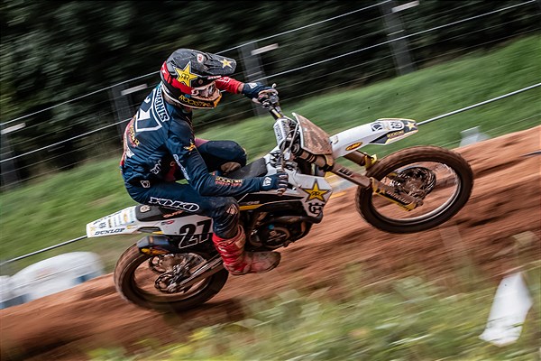 MXGP Riga, prima manche vinta per Jasikonis con Husqvarna