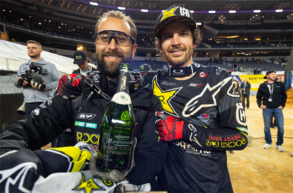 AMA Supercross Arlington, Anderson e Hampshire trascinano Husqvarna