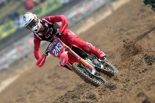 Pirelli domina gli Internazionali d’Italia MX a Mantova e vince anche in UK