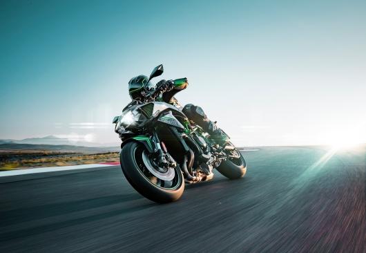 Pirelli Diablo Rosso III scelto per la hypernaked Kawasaki Z H2